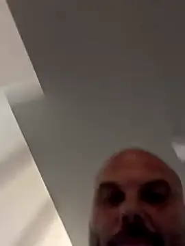 Javierchico online show from 06/11/26, 04:38
