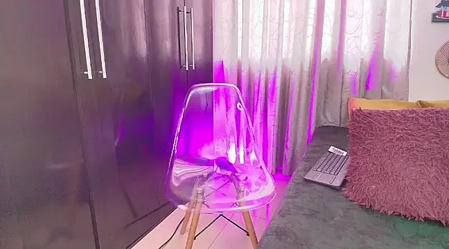 thiagowes online show from 12/13/24, 08:37