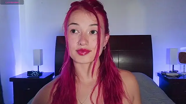 luccycollins  online show from 02/07/26, 07:06