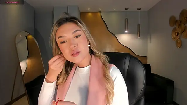 RebeccaHudson online show from 03/27/26, 06:40