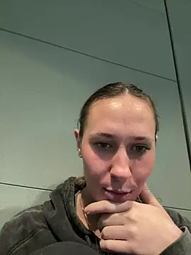 Snapshot of M1ssyk1ssy chatting on 12/27/24, 05:16 M1ssyk1ssy online show from 12/27/24, 05:16