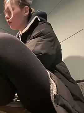 Snapshot of M1ssyk1ssy chatting on 01/09/25, 05:00 M1ssyk1ssy online show from 01/09/25, 05:00