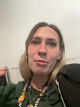 Snapshot of M1ssyk1ssy chatting on 01/13/25, 04:41 M1ssyk1ssy online show from 01/13/25, 04:41