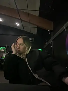 Snapshot of M1ssyk1ssy chatting on 01/26/25, 01:09 M1ssyk1ssy online show from 01/26/25, 01:09