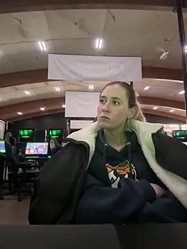 Snapshot of M1ssyk1ssy chatting on 01/31/25, 10:42 M1ssyk1ssy online show from 01/31/25, 10:42