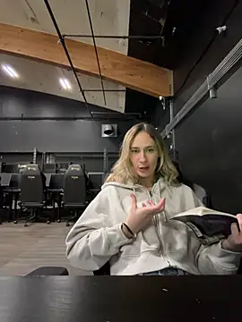 M1ssyk1ssy online show from 03/22/26, 06:22