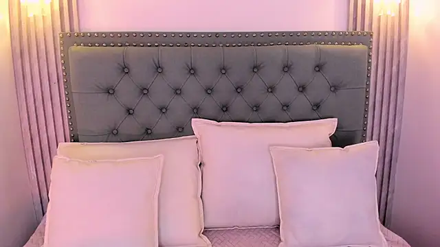 Snapshot of Aitana98_ chatting on 02/25/25, 01:09 Aitana98  online show from 02/25/25, 01:09