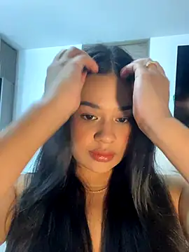Snapshot of Aitana98_ chatting on 10/04/25, 01:58 Aitana98  online show from 10/04/25, 01:58