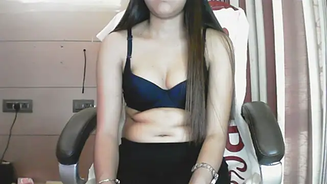 collage hoty online show from 01/12/26, 03:23