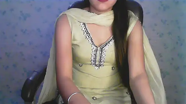 Snapshot of collage_hoty chatting on 06/18/26, 10:09 collage hoty online show from 06/18/26, 10:09