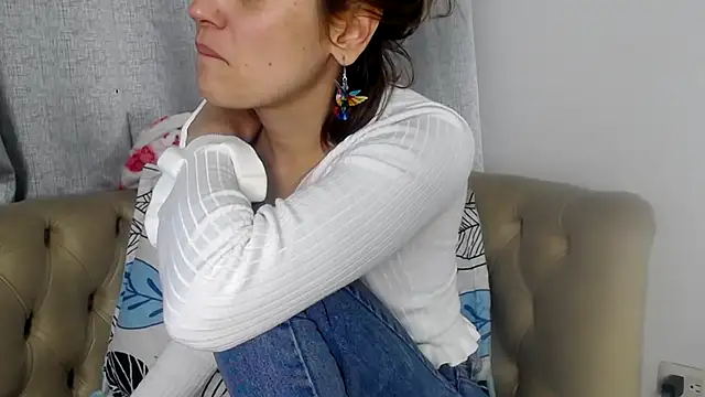 camilawm19 online show from 11/15/25, 06:33