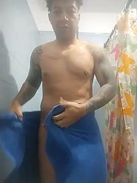 Snapshot of Morenocosta12 chatting on 10/15/25, 08:20 Morenocosta12 online show from 10/15/25, 08:20