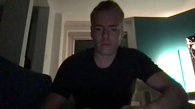 Snapshot of Gingerbushguy chatting on 09/27/25, 08:52 Gingerbushguy online show from 09/27/25, 08:52