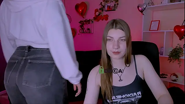 nikole kitt online show from 02/16/26, 03:35