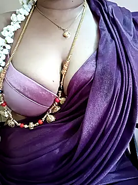 Snapshot of gaurika18 chatting on 03/05/25, 07:38 gaurika18 online show from 03/05/25, 07:38