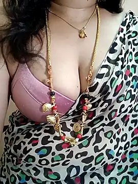 Snapshot of gaurika18 chatting on 03/07/25, 05:18 gaurika18 online show from 03/07/25, 05:18