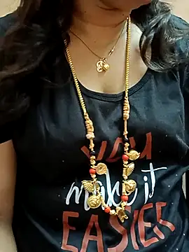 Snapshot of gaurika18 chatting on 03/10/25, 02:37 gaurika18 online show from 03/10/25, 02:37