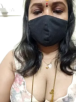 Snapshot of gaurika18 chatting on 09/09/25, 07:08 gaurika18 online show from 09/09/25, 07:08