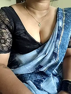 Snapshot of gaurika18 chatting on 03/16/26, 05:44 gaurika18 online show from 03/16/26, 05:44