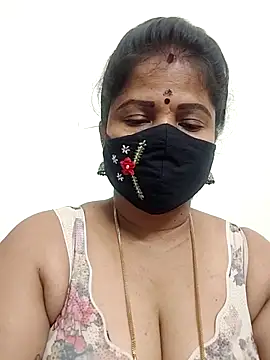 gaurika18 online show from 04/29/26, 08:04