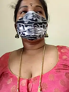 Snapshot of gaurika18 chatting on 05/07/26, 05:24 gaurika18 online show from 05/07/26, 05:24