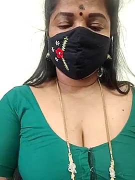 Snapshot of gaurika18 chatting on 05/12/26, 12:41 gaurika18 online show from 05/12/26, 12:41