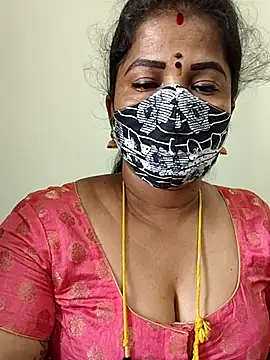 Snapshot of gaurika18 chatting on 05/24/26, 02:38 gaurika18 online show from 05/24/26, 02:38