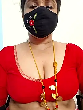 Snapshot of gaurika18 chatting on 06/06/26, 05:39 gaurika18 online show from 06/06/26, 05:39