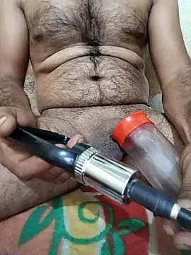 Snapshot of Newalcock chatting on 02/08/25, 04:36 Newalcock online show from 02/08/25, 04:36