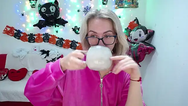 VasilisaSii online show from 10/18/25, 05:10