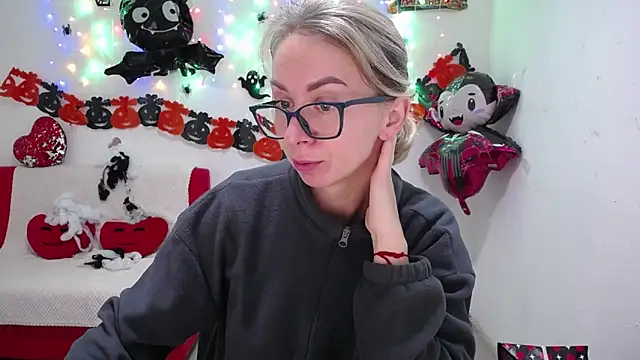 VasilisaSii online show from 10/27/25, 06:06