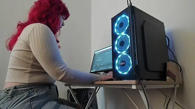 Whitekitty-exe online show from 02/12/25, 06:40