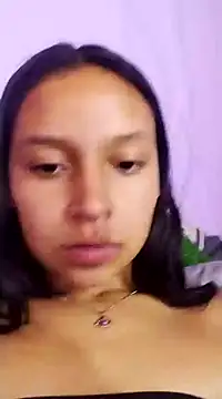 Snapshot of emma_ambar chatting on 12/20/24, 11:26 emma ambar online show from 12/20/24, 11:26