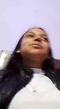 Snapshot of emma_ambar chatting on 01/11/25, 01:27 emma ambar online show from 01/11/25, 01:27