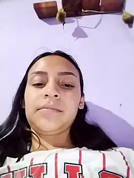 Snapshot of emma_ambar chatting on 01/21/25, 03:26 emma ambar online show from 01/21/25, 03:26