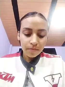 Snapshot of emma_ambar chatting on 02/19/25, 12:46 emma ambar online show from 02/19/25, 12:46