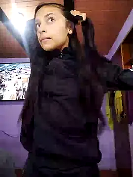 Snapshot of emma_ambar chatting on 03/12/25, 01:14 emma ambar online show from 03/12/25, 01:14