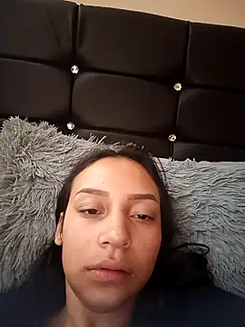 Snapshot of emma_ambar chatting on 09/10/25, 05:35 emma ambar online show from 09/10/25, 05:35