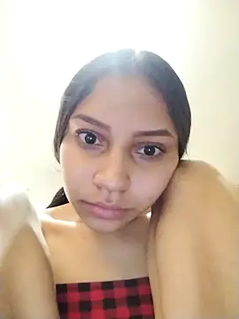 Snapshot of emma_ambar chatting on 09/12/25, 04:18 emma ambar online show from 09/12/25, 04:18