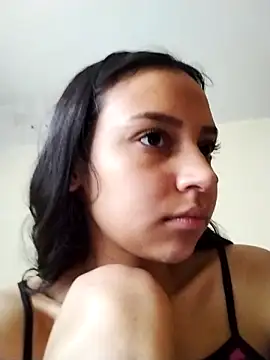 Snapshot of emma_ambar chatting on 10/03/25, 05:10 emma ambar online show from 10/03/25, 05:10