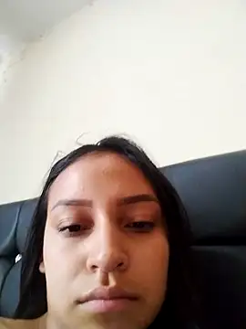 Snapshot of emma_ambar chatting on 10/11/25, 04:16 emma ambar online show from 10/11/25, 04:16