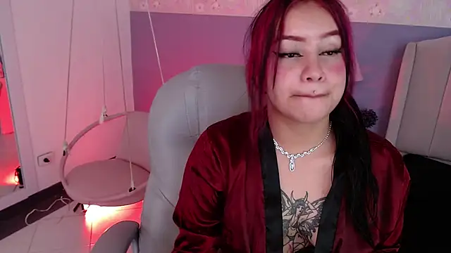 Snapshot of Angie99_gh chatting on 01/11/25, 10:08 Angie99 gh online show from 01/11/25, 10:08