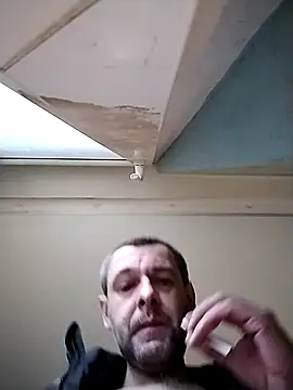 Andrzej-M online show from 11/25/25, 01:33