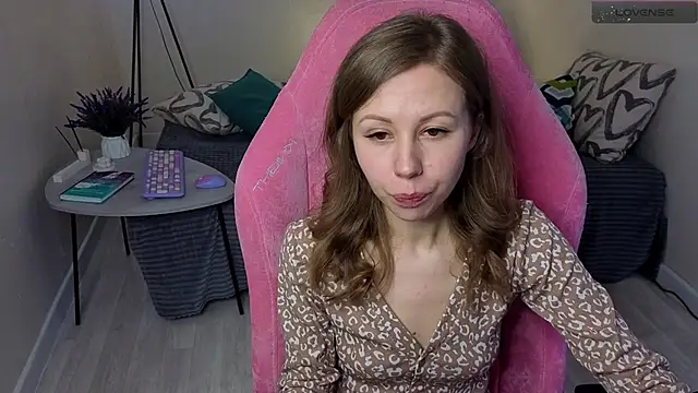 Lill Mary online show from 03/11/25, 03:05