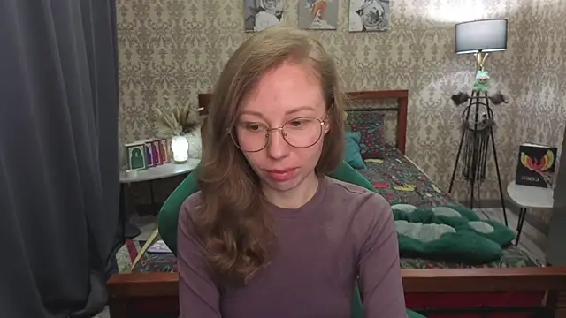 Lill Mary online show from 03/25/26, 03:12