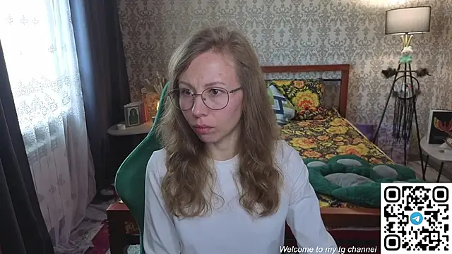 Snapshot of Lill_Mary chatting on 05/04/26, 12:50 Lill Mary online show from 05/04/26, 12:50
