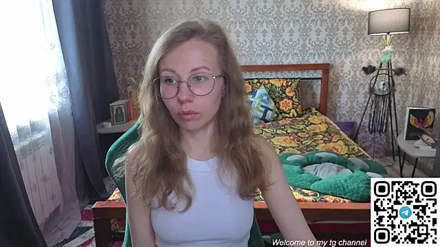 Snapshot of Lill_Mary chatting on 05/05/26, 01:46 Lill Mary online show from 05/05/26, 01:46
