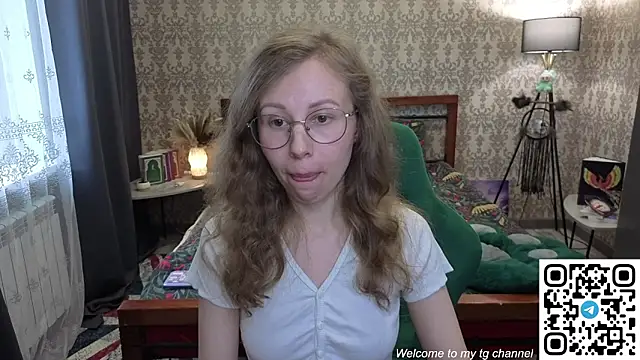 Snapshot of Lill_Mary chatting on 05/21/26, 02:07 Lill Mary online show from 05/21/26, 02:07