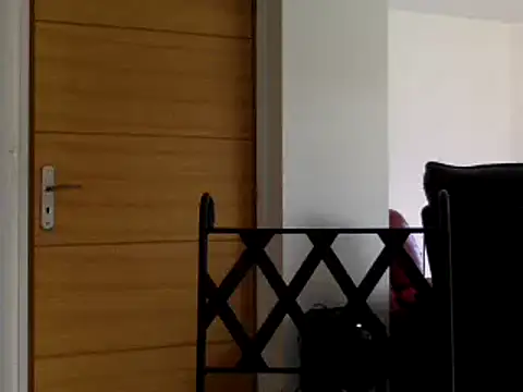 Snapshot of vanillesoumise chatting on 12/17/24, 09:17 vanillesoumise online show from 12/17/24, 09:17