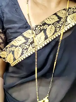 Snapshot of anuradha1432 chatting on 09/12/25, 10:04 anuradha1432 online show from 09/12/25, 10:04